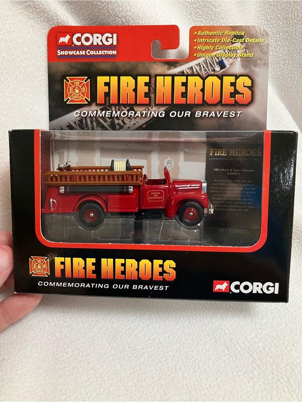 Corgi Fire Heroes 1953 Mack B Open Pumper die-cast fire truck CS90011 Boston FD